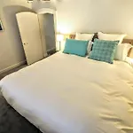 Moliere Chicsuites Apartament *