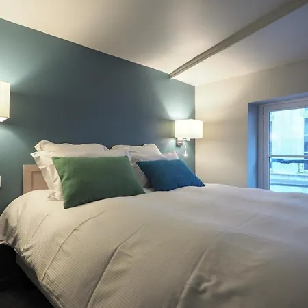 Moliere Chicsuites Paris