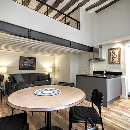 Moliere Chicsuites *