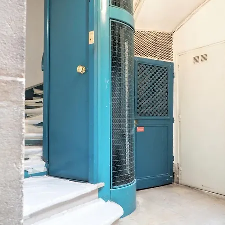 Moliere Chicsuites Παρίσι